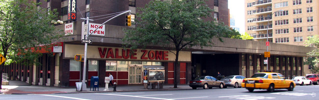 Building Photo - Henry Phipps Plaza South