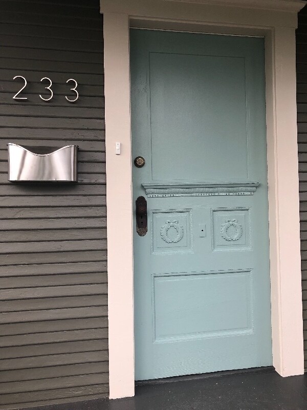 Building Photo - 233 NE Stanton St
