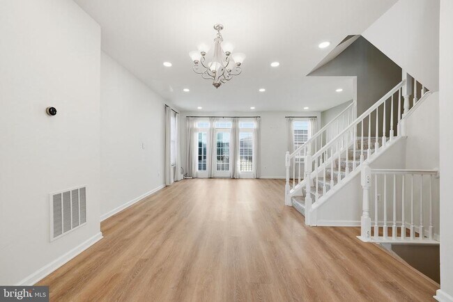 Foto del edificio - 2335 Huntington Station Ct