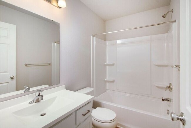 Foto del edificio - 2212 Macatawa Ln