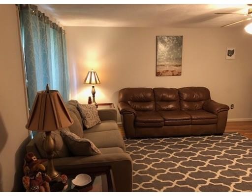 Foto principal - 14 Eagan Pl