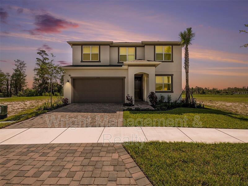 Foto principal - 2326 Village Amble Lp