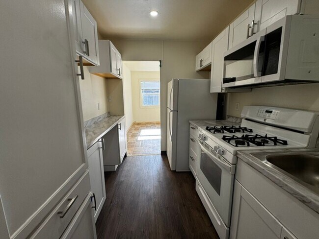 Foto del edificio - 4015 Cedar St