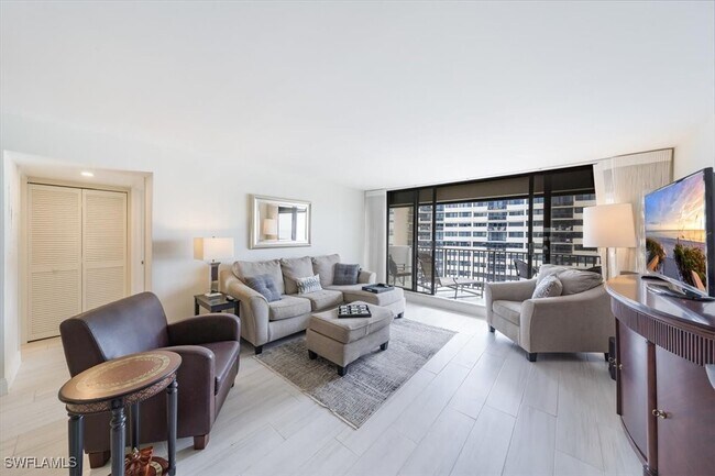 Foto del edificio - 4005 Gulf Shore Blvd N