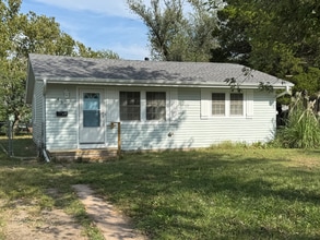 Building Photo - 430 Elm Ave
