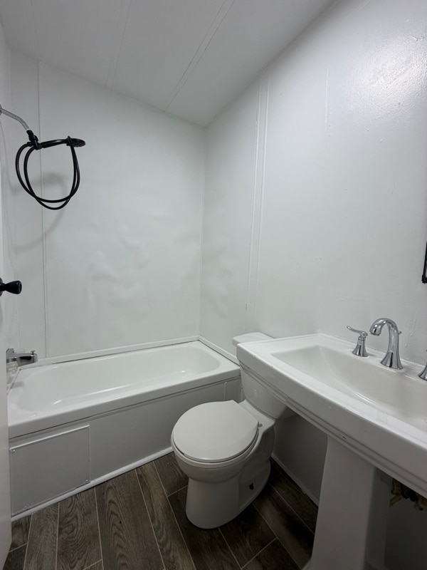 Building Photo - 152 Glendora Ct