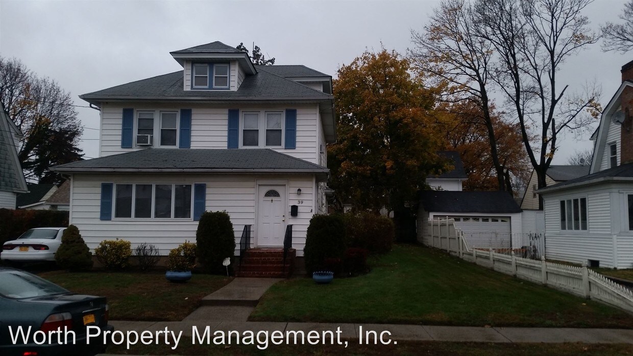 Primary Photo - 4 br, 2 bath House - 39 Leverich Street
