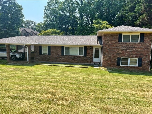 Building Photo - 1395 Siesta Ln