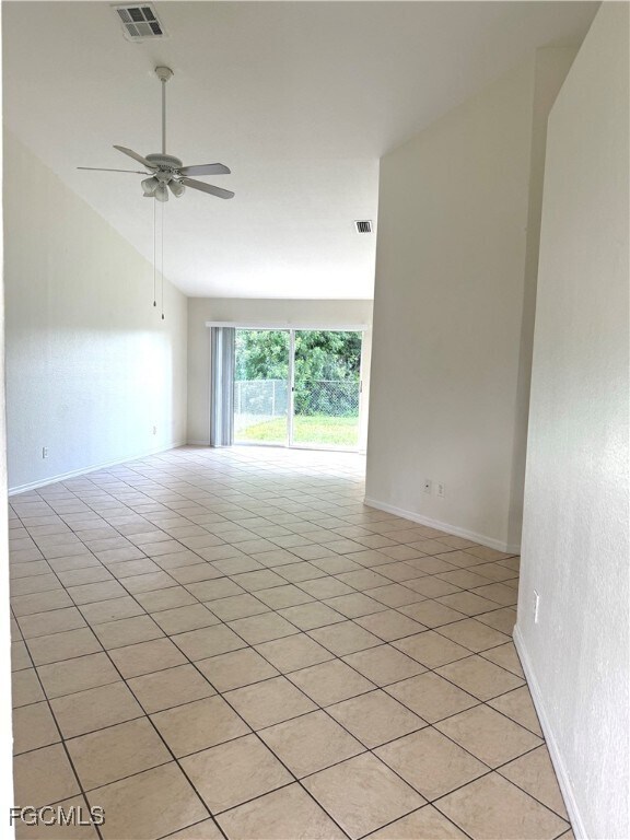 Foto del edificio - 912 Cape Coral Pkwy W