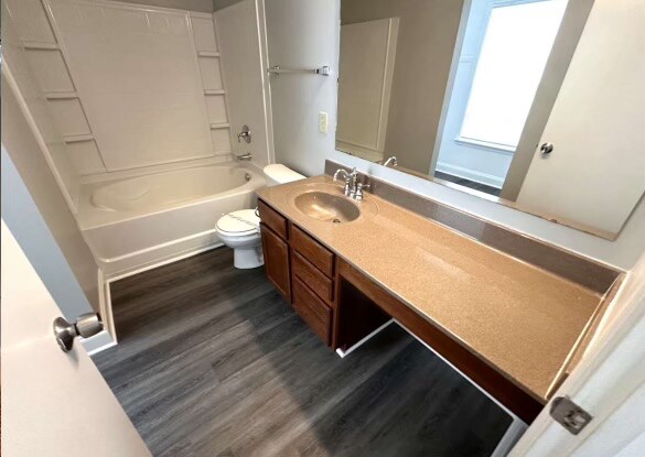 Foto del edificio - 7402 Lady Liberty Ln