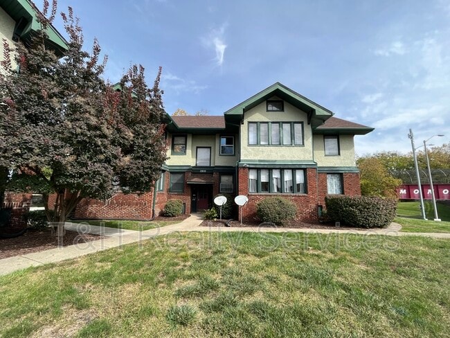 Building Photo - 3510 E Fall Creek Parkway North Dr