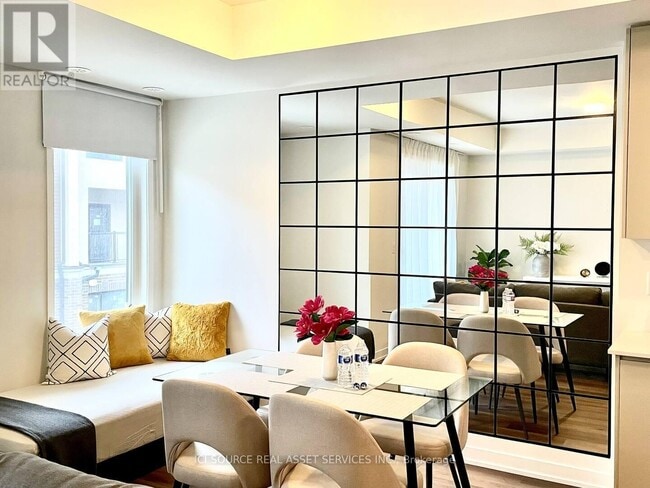 Photo du bâtiment - 3556 Colonial Dr