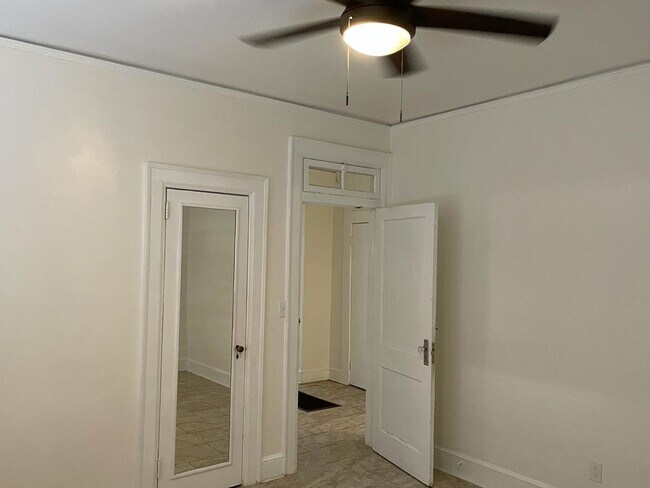 Foto del edificio - 3251 Southmont Dr