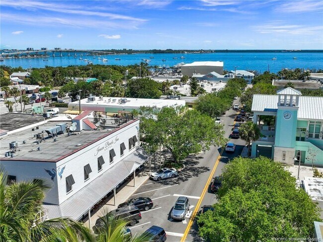 Foto del edificio - 1097 NE Kubin Ave