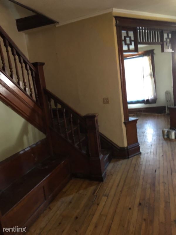 Building Photo - 4 br, 2 bath House - 241 Maclay St