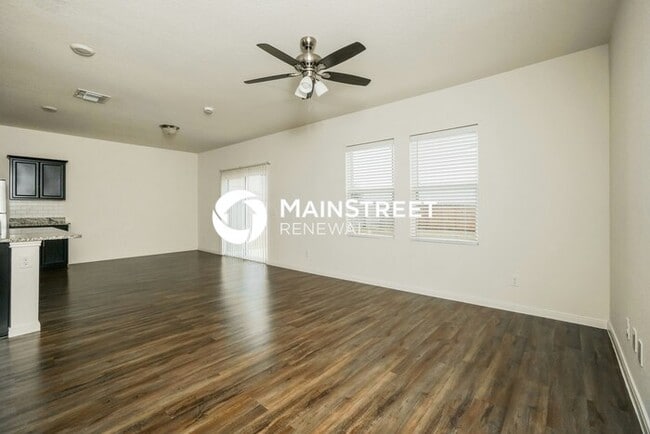 Building Photo - 3 Bedroom Pet-Friendly Home in SAINT HEDWIG, TX with Main Street Renewal