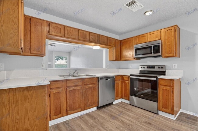 Foto del edificio - 1325 Garden Terrace Dr