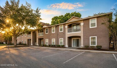 Building Photo - 1423 Manotak Point Dr