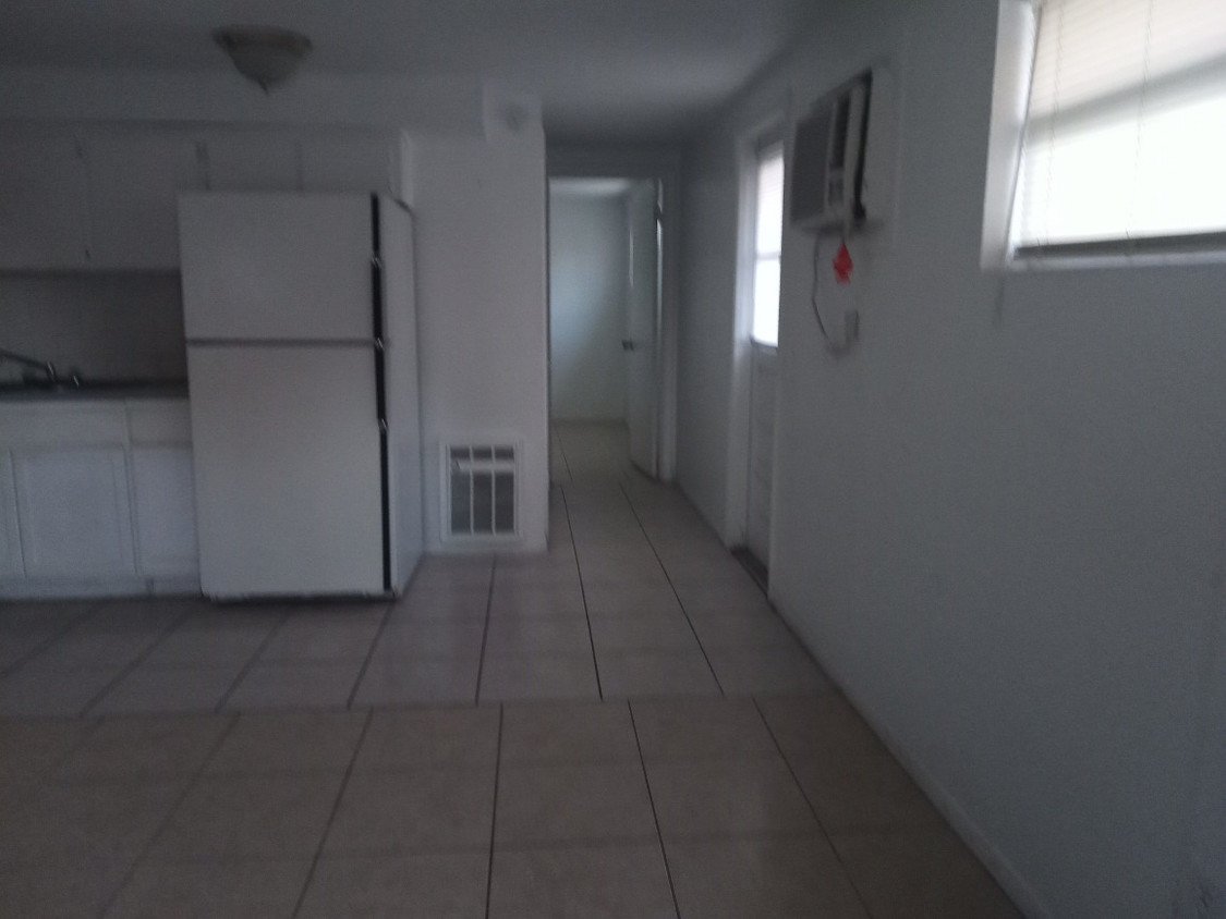 Primary Photo - 1313 Morris Park