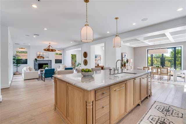 Building Photo - 9233 E Lake Highlands Dr