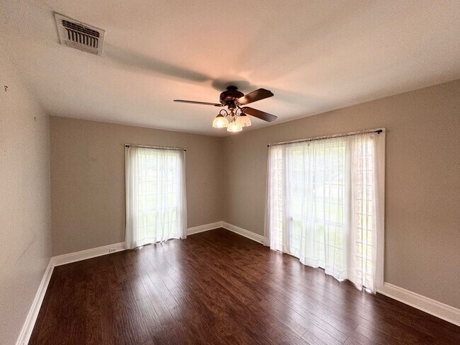 Foto del edificio - 503 N 7th St