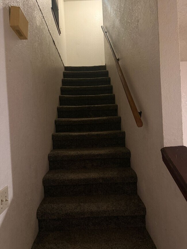 Foto del edificio - 1166 N Eagle Ln