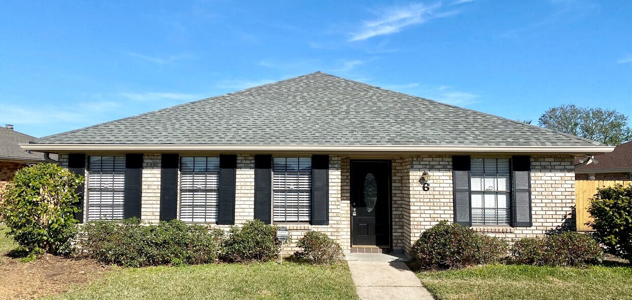 6 Caddo Ct, Kenner, LA 70065 House Rental in Kenner, LA