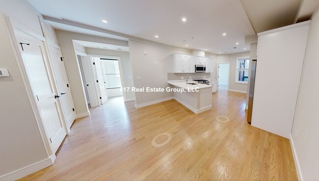 Building Photo - 161 Allston St