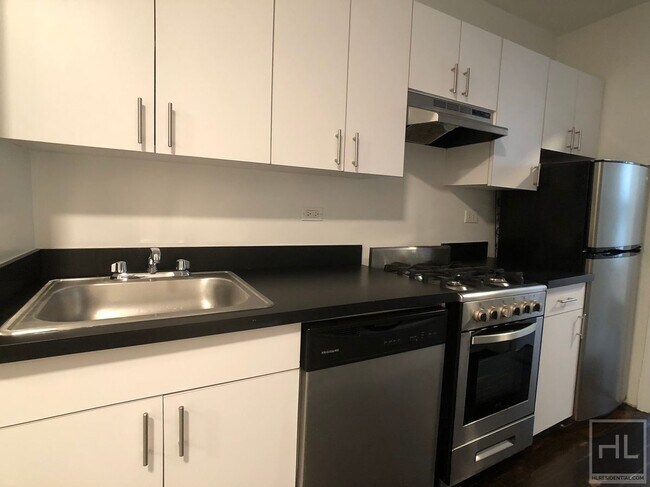 Building Photo - EAST 89TH STREET