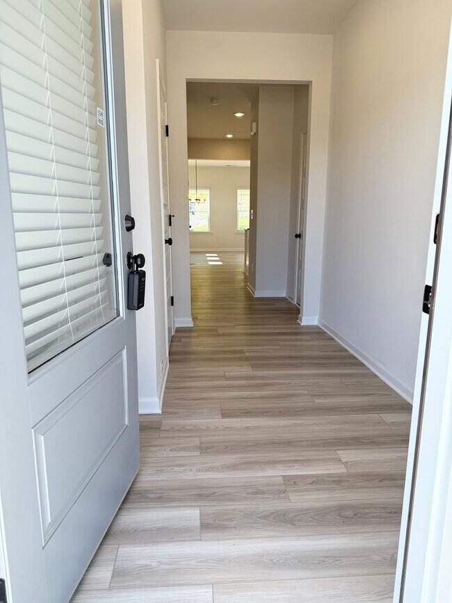 Foto del edificio - New Corner Unit Townhome in Cartersville