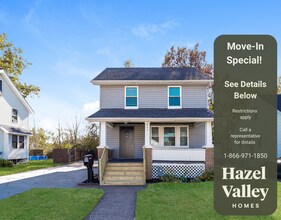 Building Photo - 823 W 23rd St