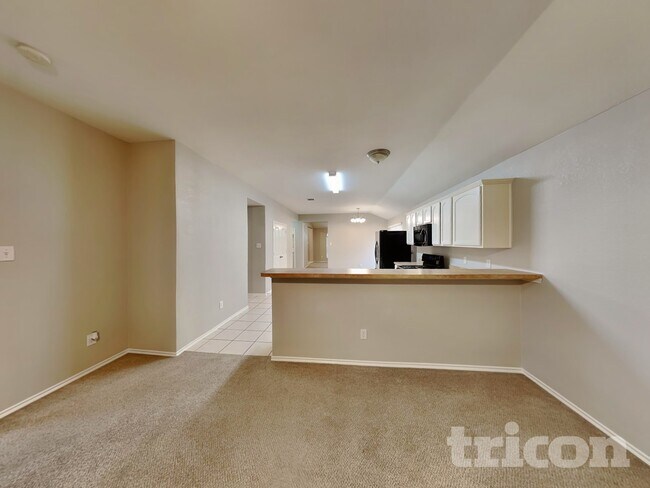 Building Photo - 711 Lentisco Dr