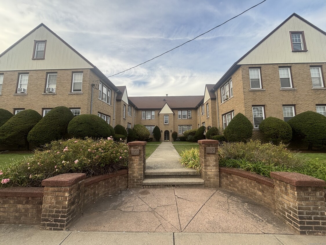 Foto principal - 155 Elm St