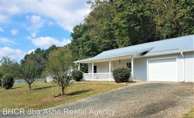 Foto del edificio - 1 br, 1 bath House - 144 A Smith Dixon Rd.