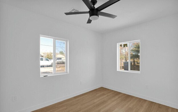 Building Photo - Newly Renovated 2 Bedroom, 1 Bath, with St...