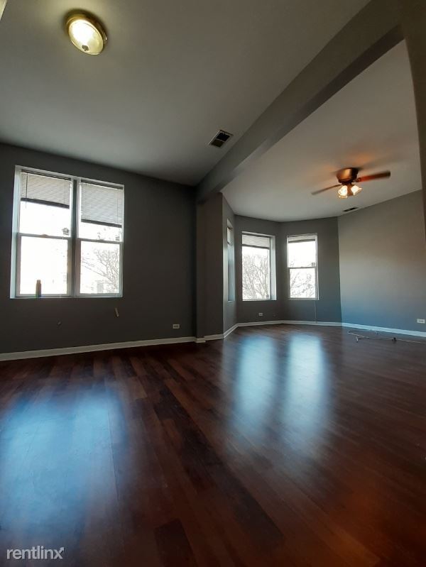Foto del edificio - 4622 S Calumet Ave
