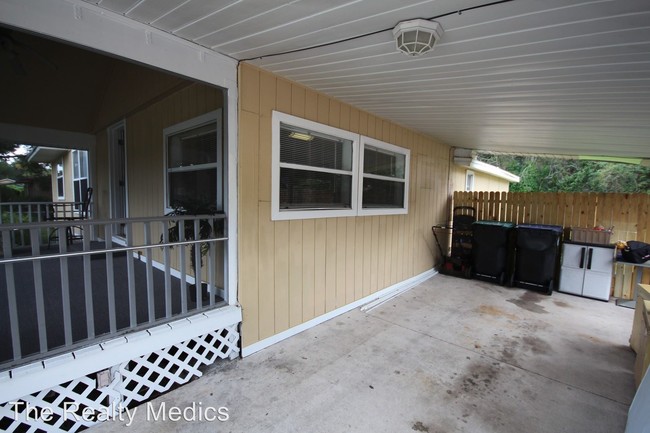 Building Photo - 3 br, 2 bath House - 1518 Coletta Dr