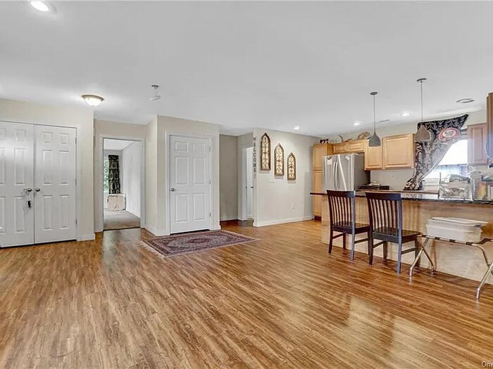 Foto principal - Single Family Home For Rent