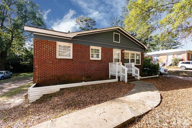 Foto del edificio - 3427 Meredith Ave