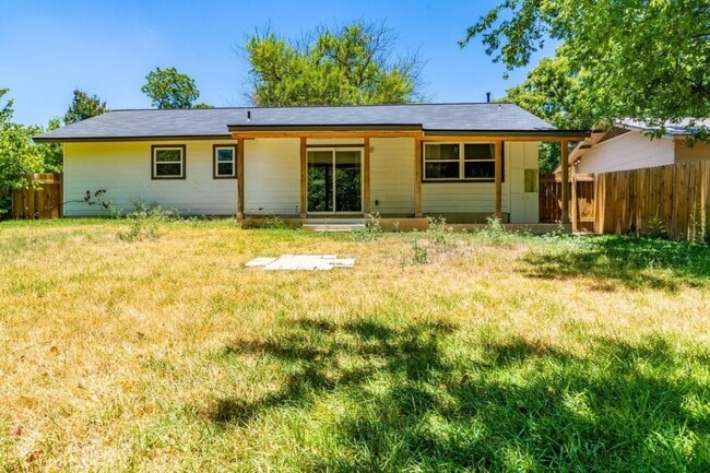 Building Photo - 8515 New Hampshire Dr