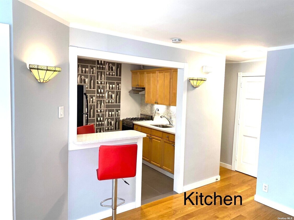 7950 68th Rd Unit 1, Queens, NY 11379 Room for Rent in Queens, NY