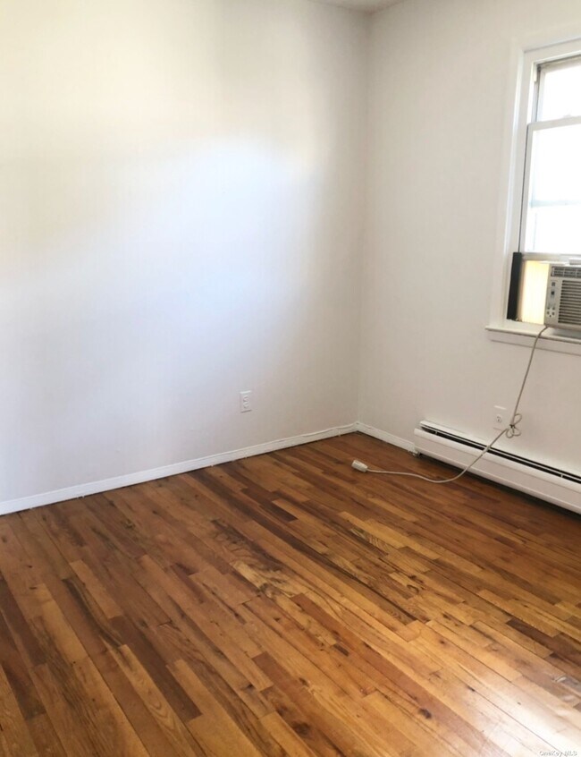 Building Photo - 23-11-23143 143rd St