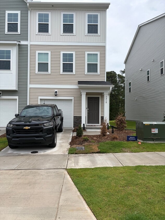 Photo - 3210 Gypsum Dr (Durham, NC)