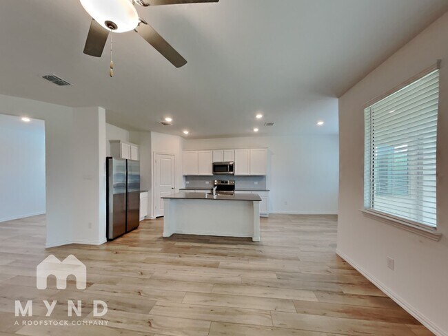 Building Photo - 4900 Parrington Dr