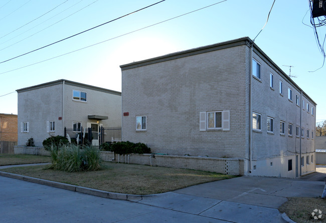 Building Photo - Harvard Gardens Condominiums