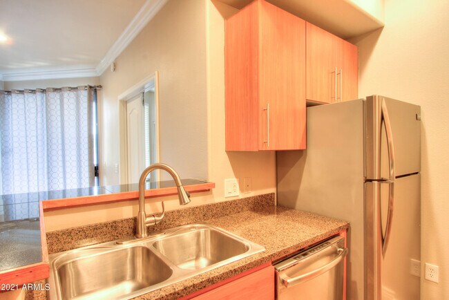 Foto del edificio - 6900 E Princess Dr