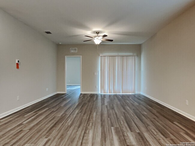 Foto del edificio - 7410 Boa Holw