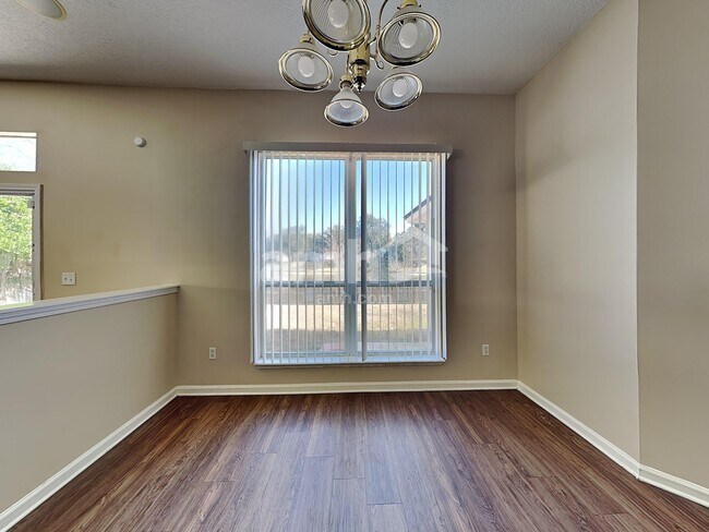 Foto del edificio - 2559 Coachman Lakes Dr