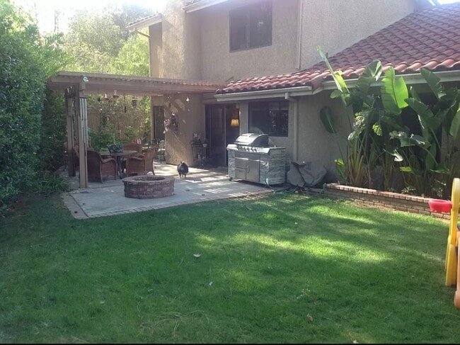 Foto del edificio - 1101 Heatherview Dr