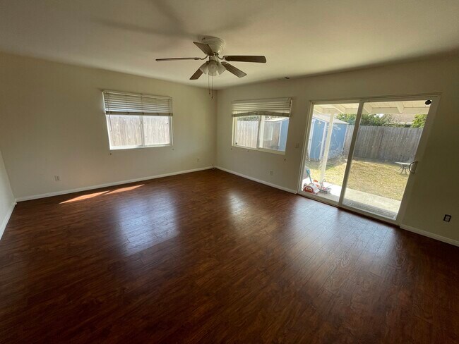 Building Photo - 1114 Thalia St